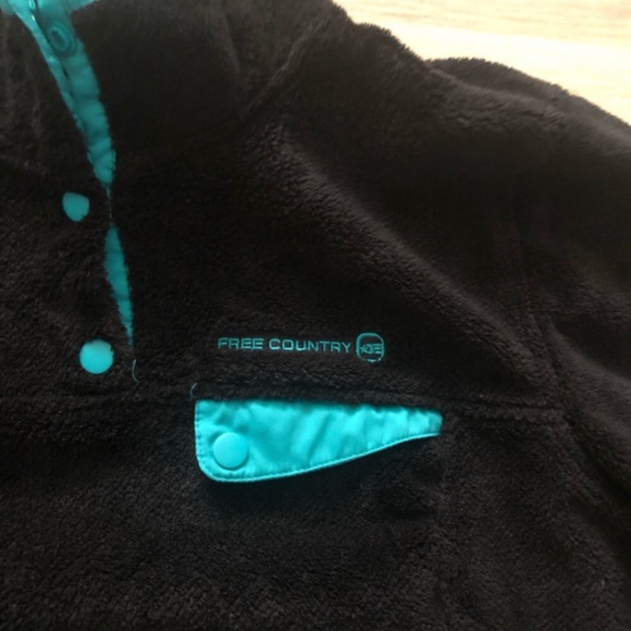 Free Country Black and Aqua Fleece Pullover - Picture 5 of 9